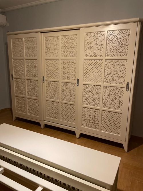 Armoire